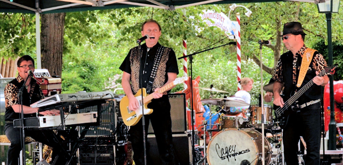 Cagey Strings am Aumeister